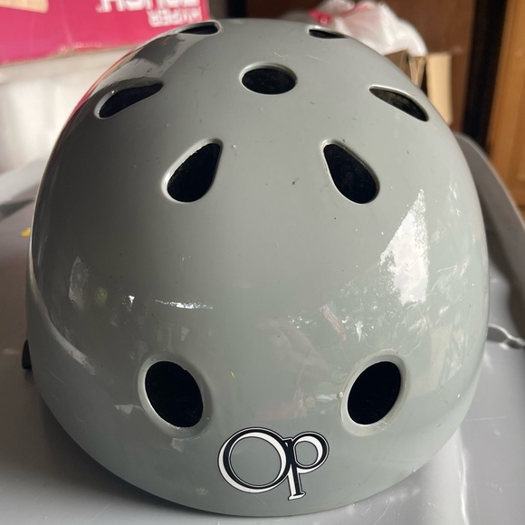 OP Light Gray Skate Helmet / Skate board/Bicycle Helmet - Picture 1 of 6